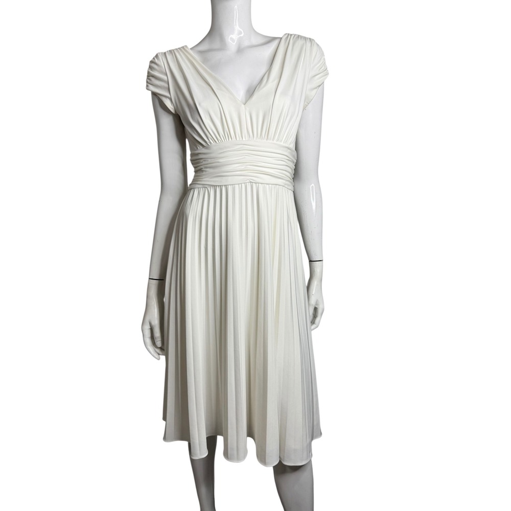 Suzi Chin for Maggy Boutique Ivory Pleated V-Neck Ruched Waist Midi Dress Size 4